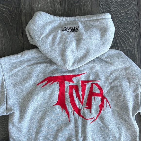TNA cropped hoodie - Picture 4 of 4